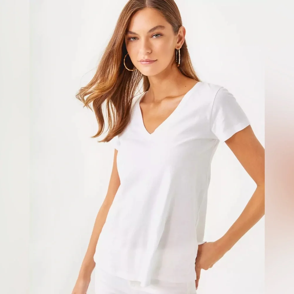 NWOT Lilly Pulitzer Meredith Resort White Tee - Picture 1 of 8